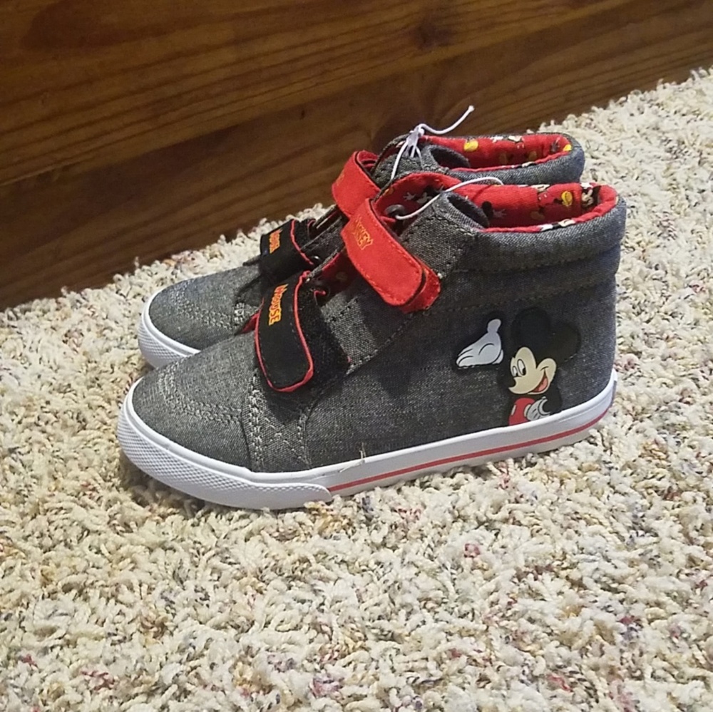 NEW!! Mickey Mouse sneakers